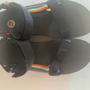 Teva | Shoes | Teva Mens Mid Universal Pride Platform  display picture 2